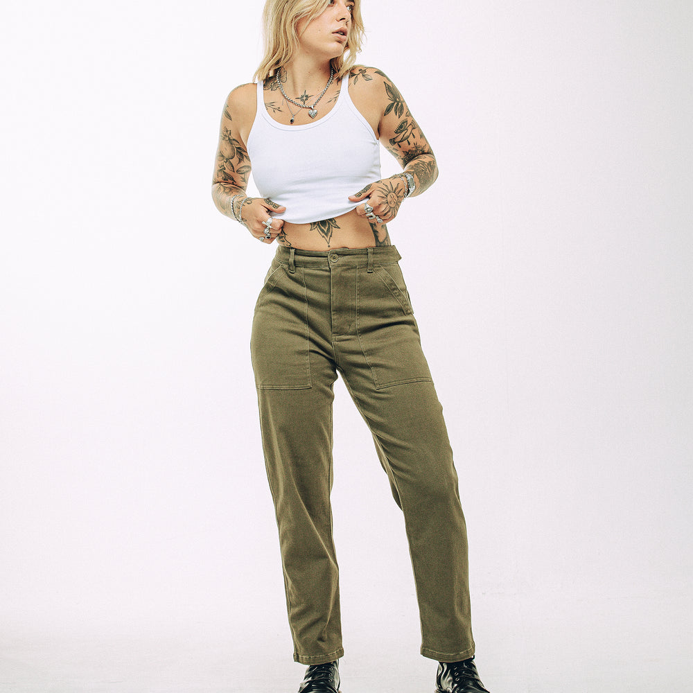304 Fatigue Pants Olive | Women's High-waisted Pants ‐ P&Co - A