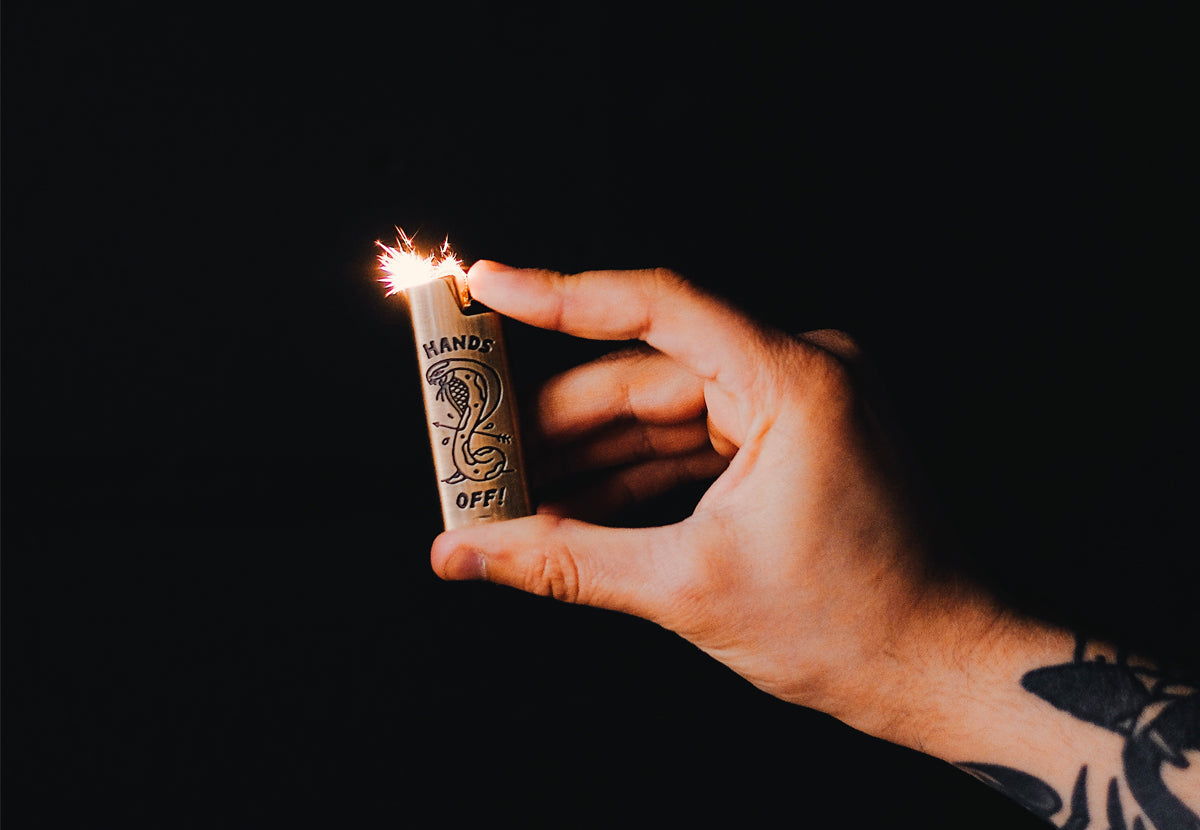 'Hands Off' Lighter Case