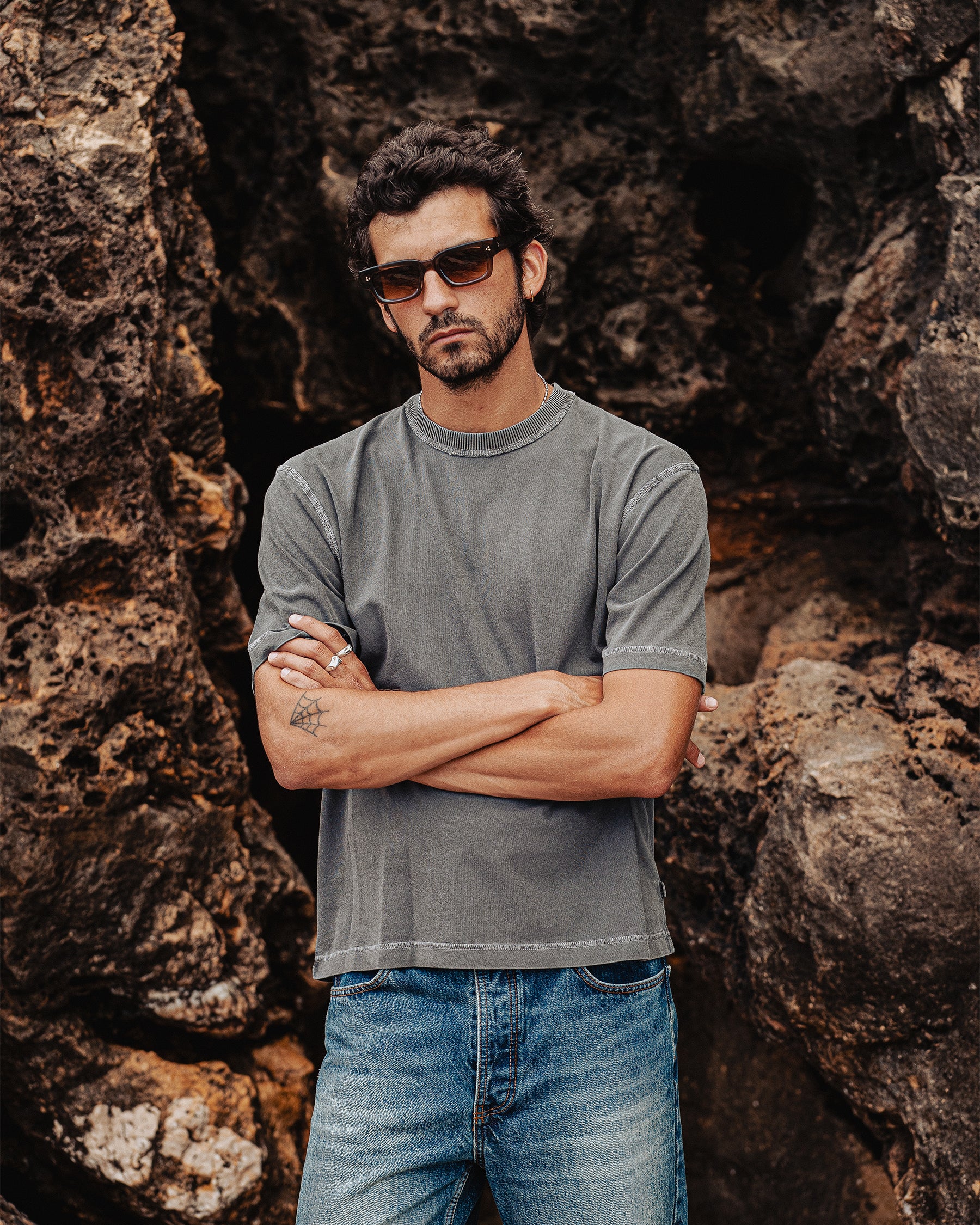 Essential Boxy T-Shirt - Faded Black