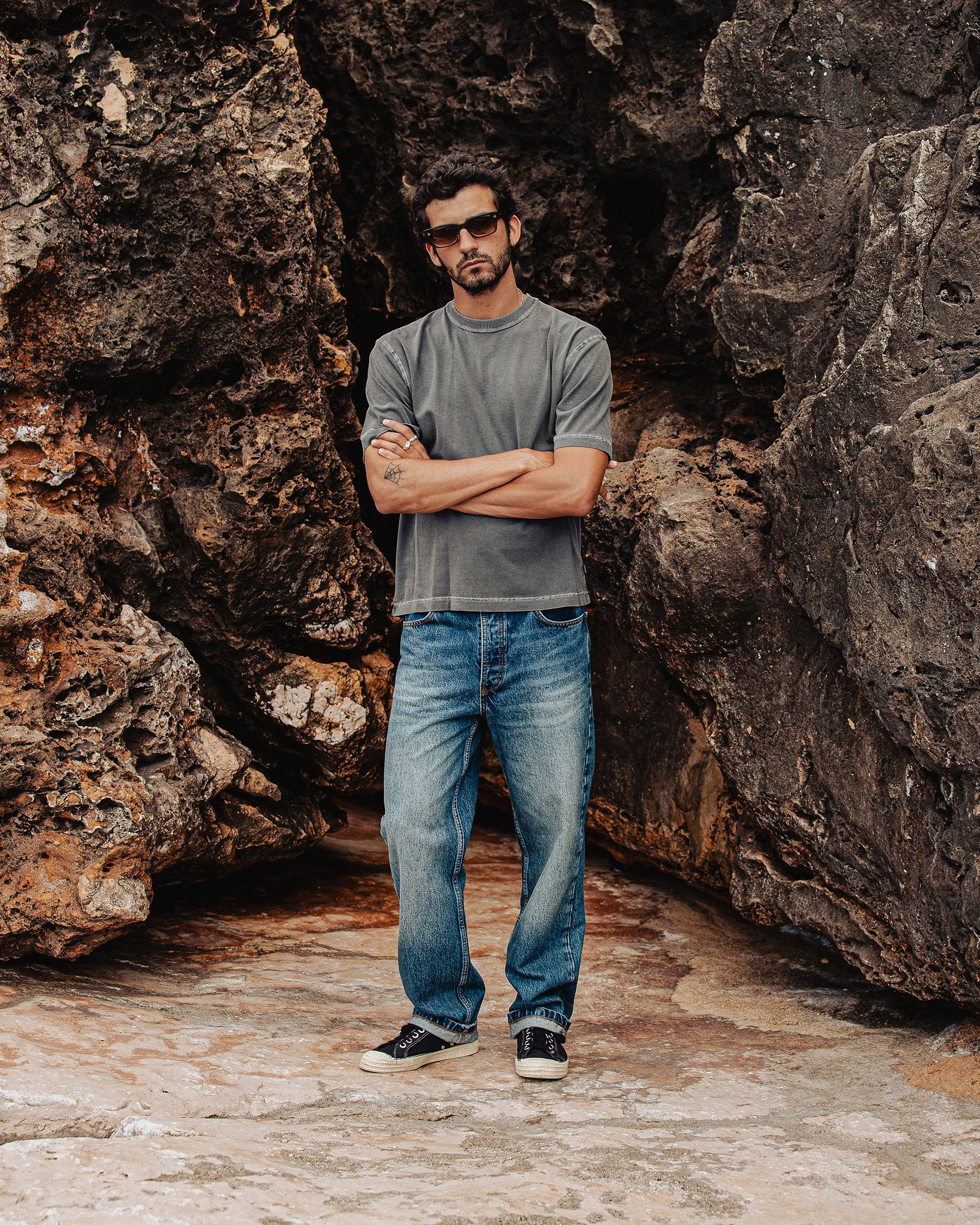 Essential Boxy T-Shirt - Faded Black