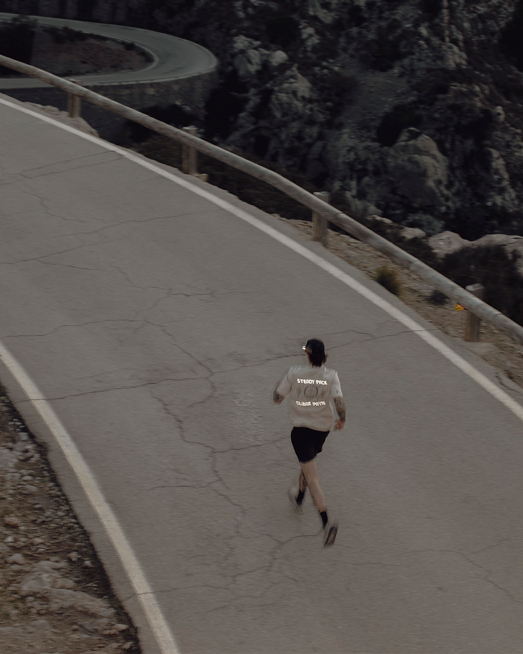 Steady Pace Trail T-Shirt - Bone