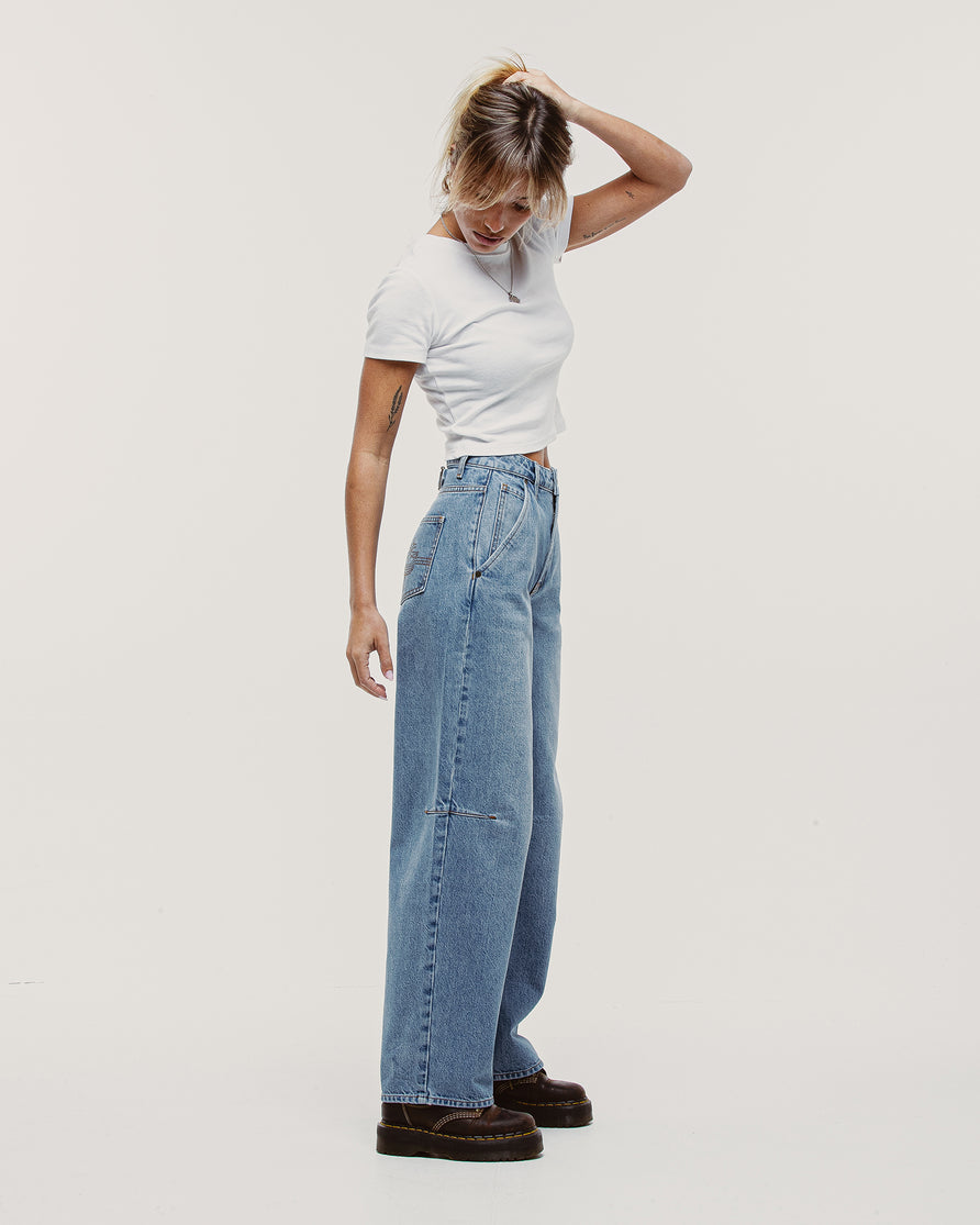 Grace Barrel Leg Jean - Mid Wash Blue