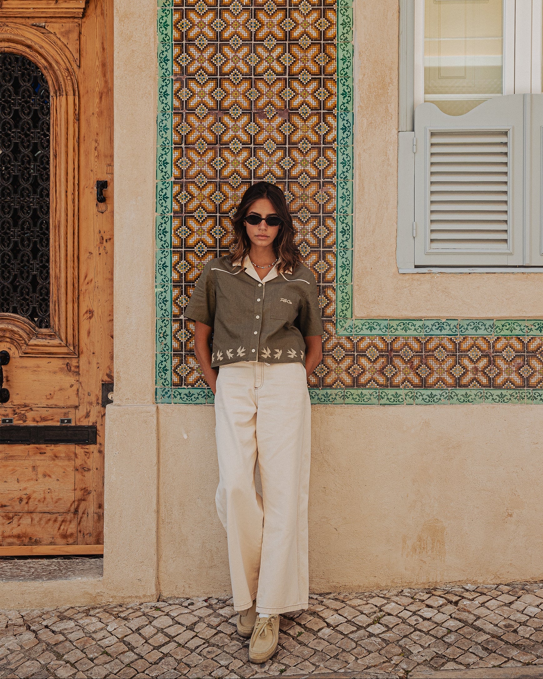 Emmylou Cropped Linen Shirt - Khaki