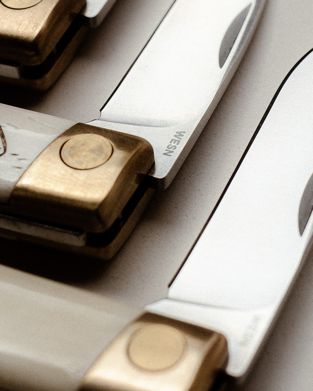 The Vessel Henry Knife - Brass & Bone