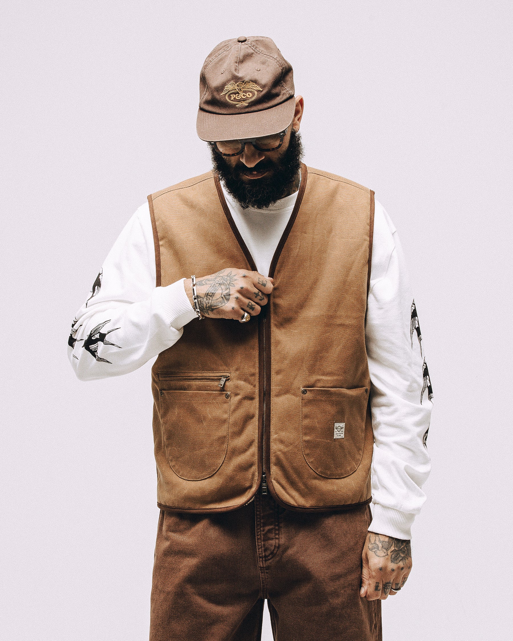 Wayfinder Sherpa Lined Waxed Vest - Tan