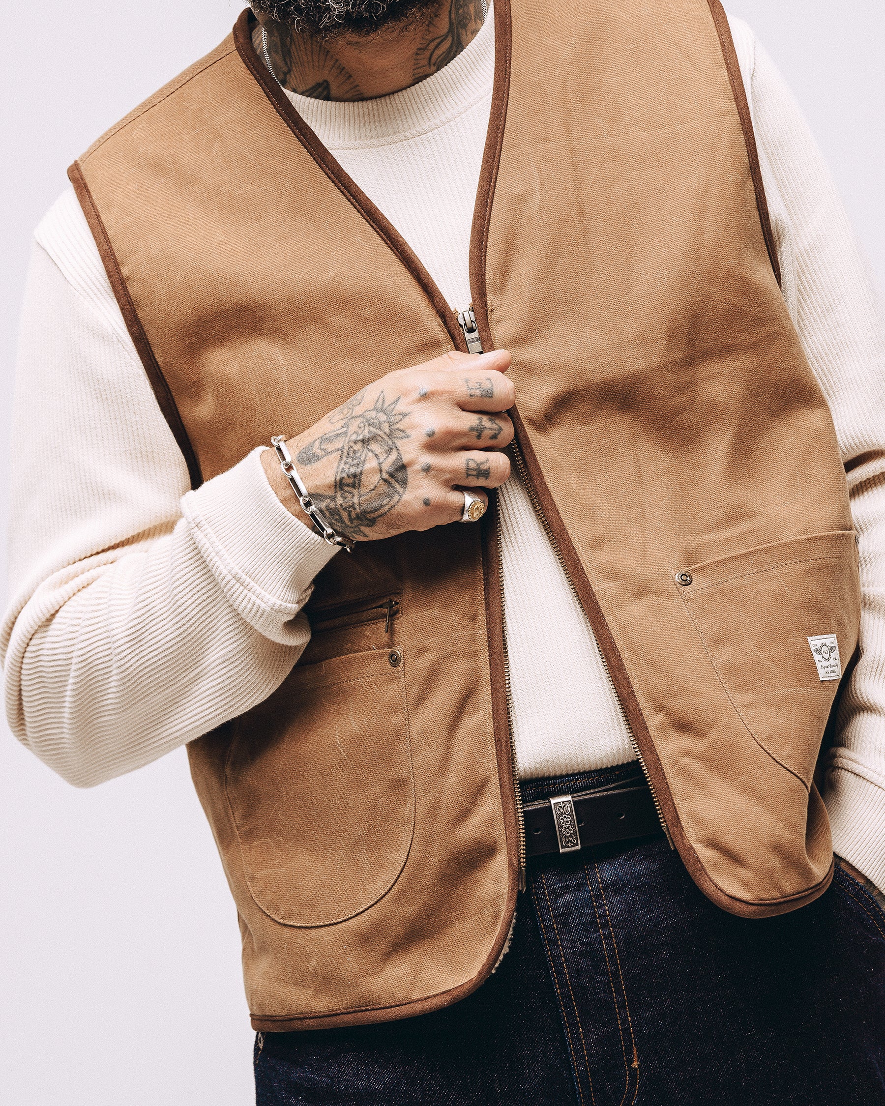 Wayfinder Sherpa Lined Waxed Vest - Tan
