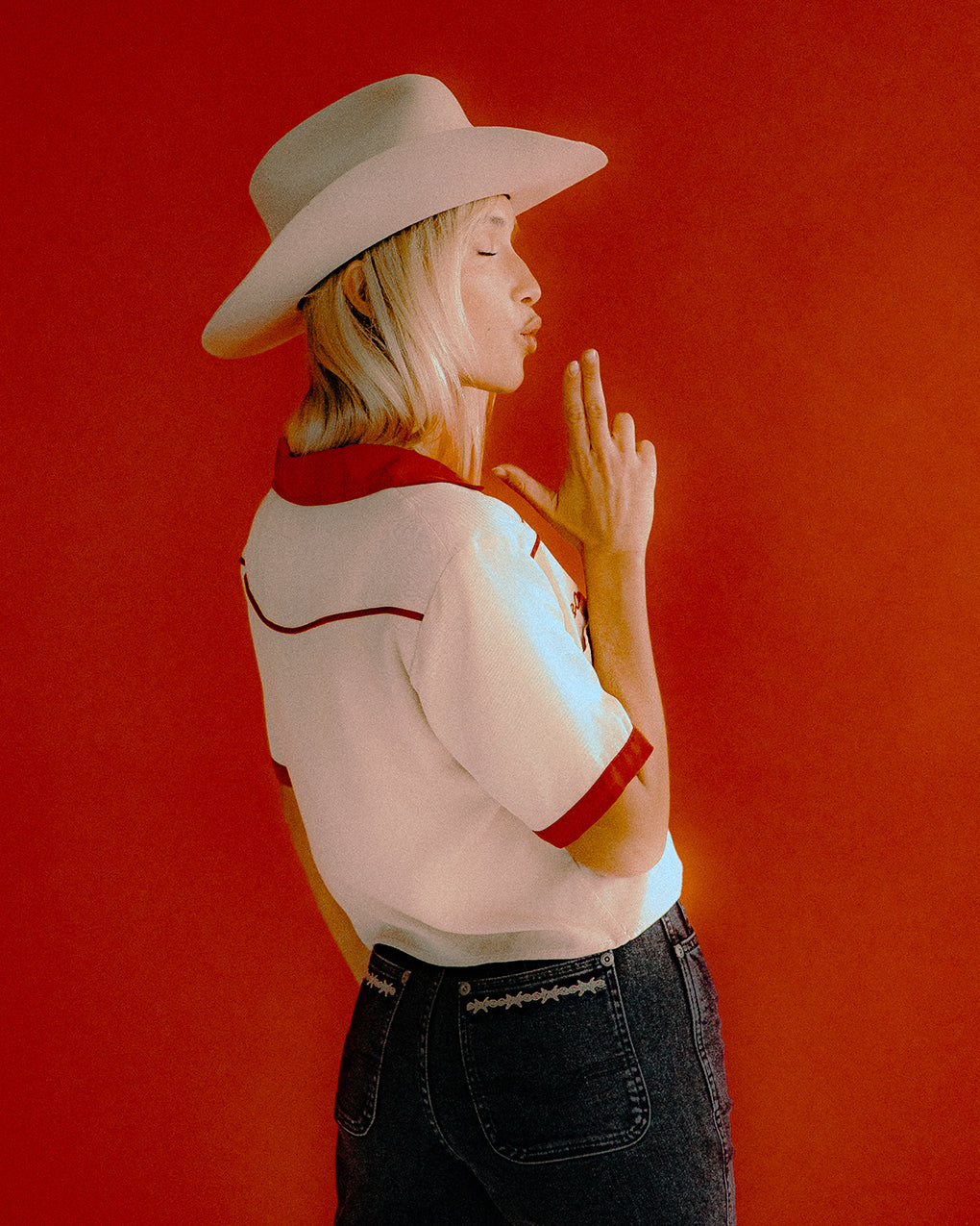 Wildflower Bow-Tie Cropped Shirt - Bone