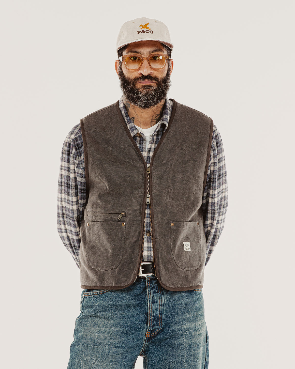 Wayfinder Sherpa Lined Waxed Vest - Charcoal
