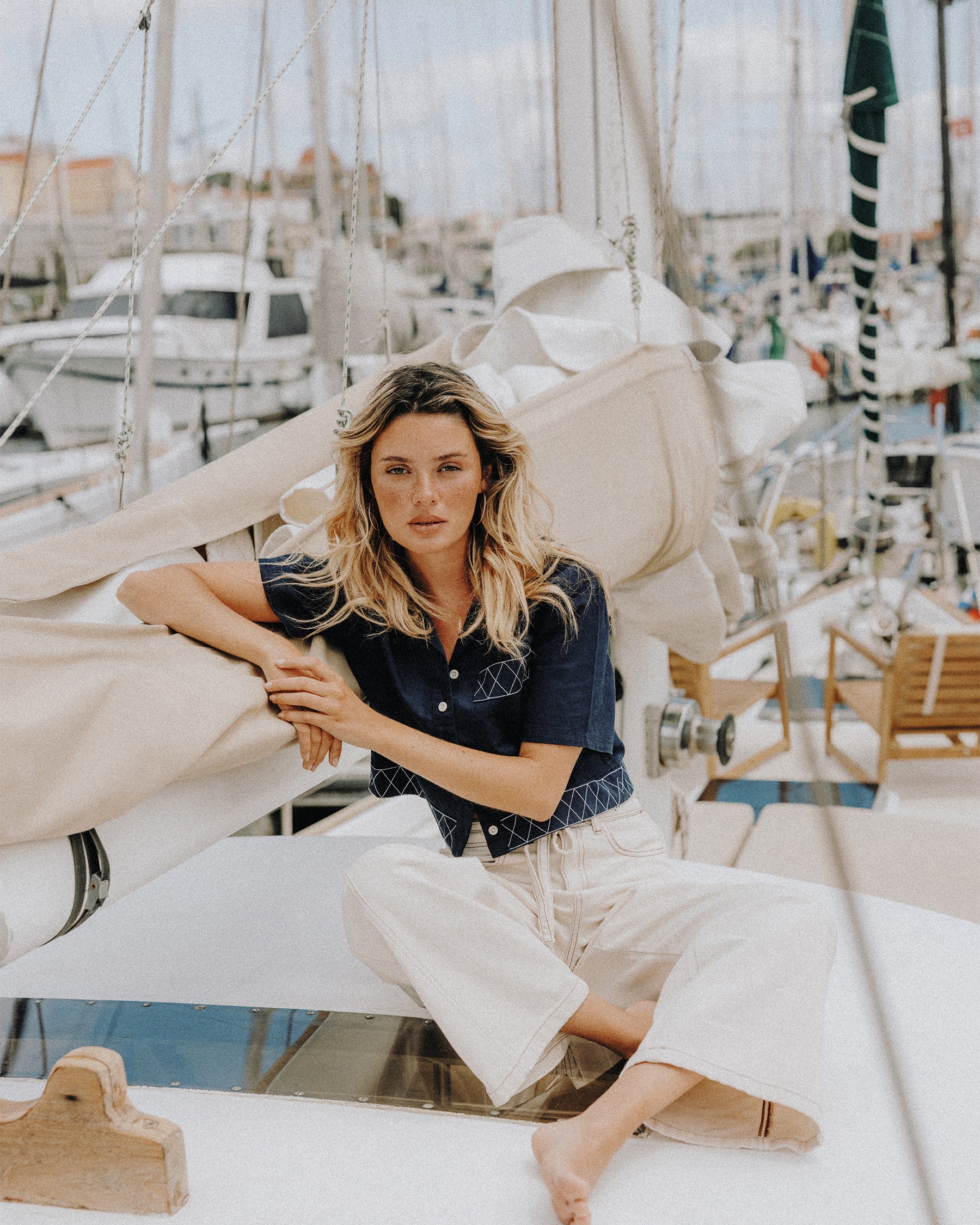 Lottie Cropped Linen Shirt - Navy