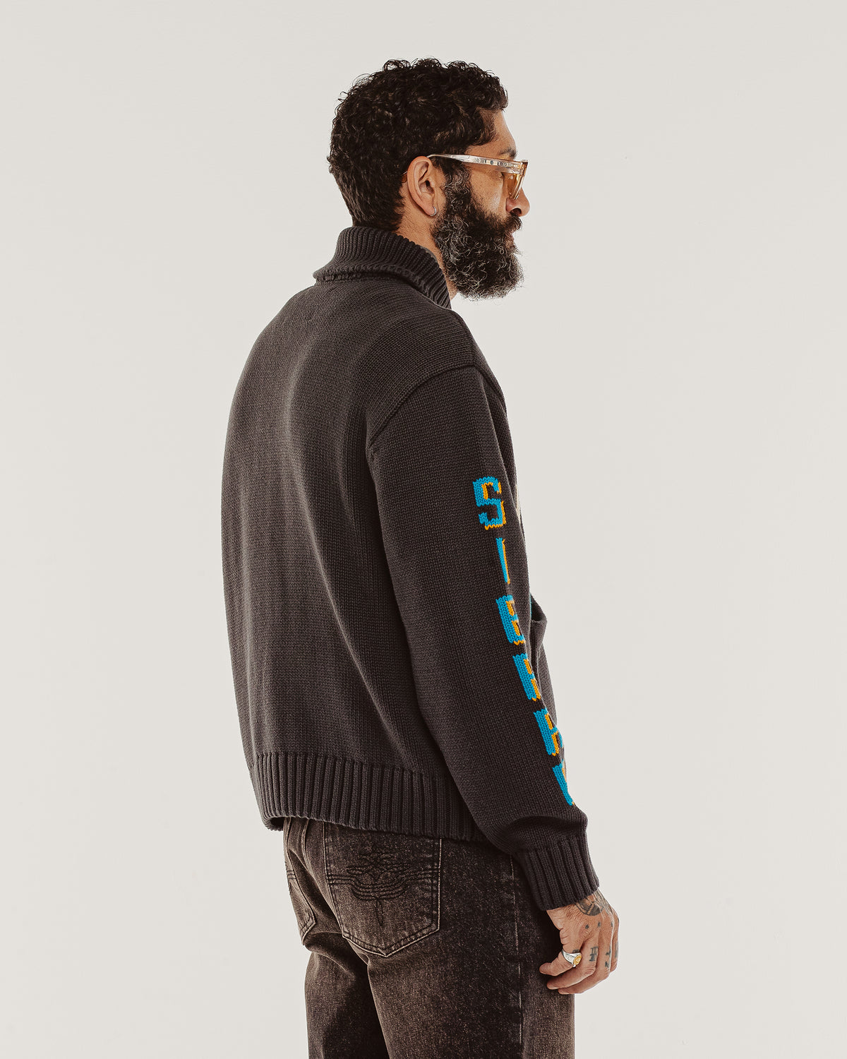 Valley Intarsia Knit - Charcoal