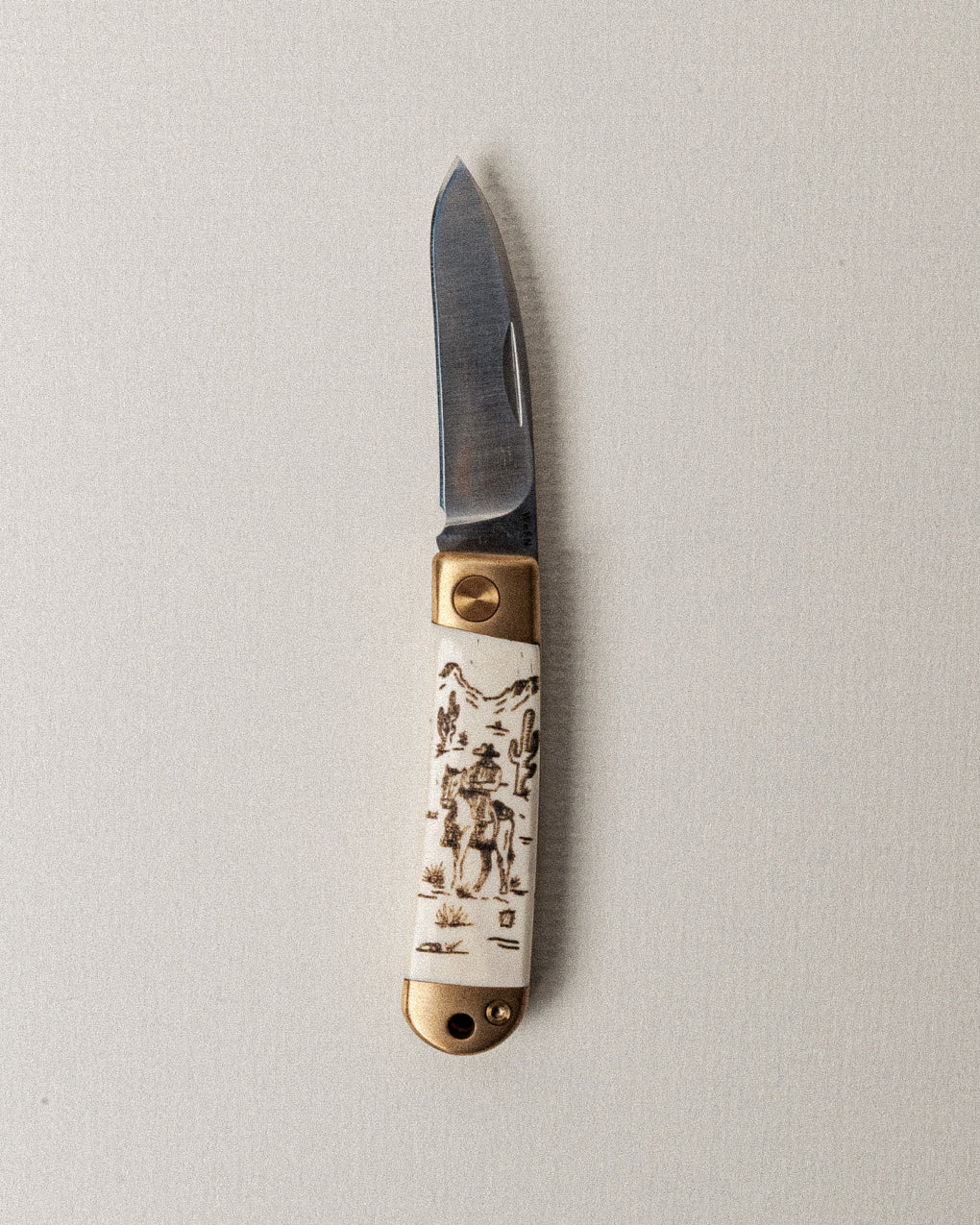 The Rancher Henry Knife - Brass & Bone
