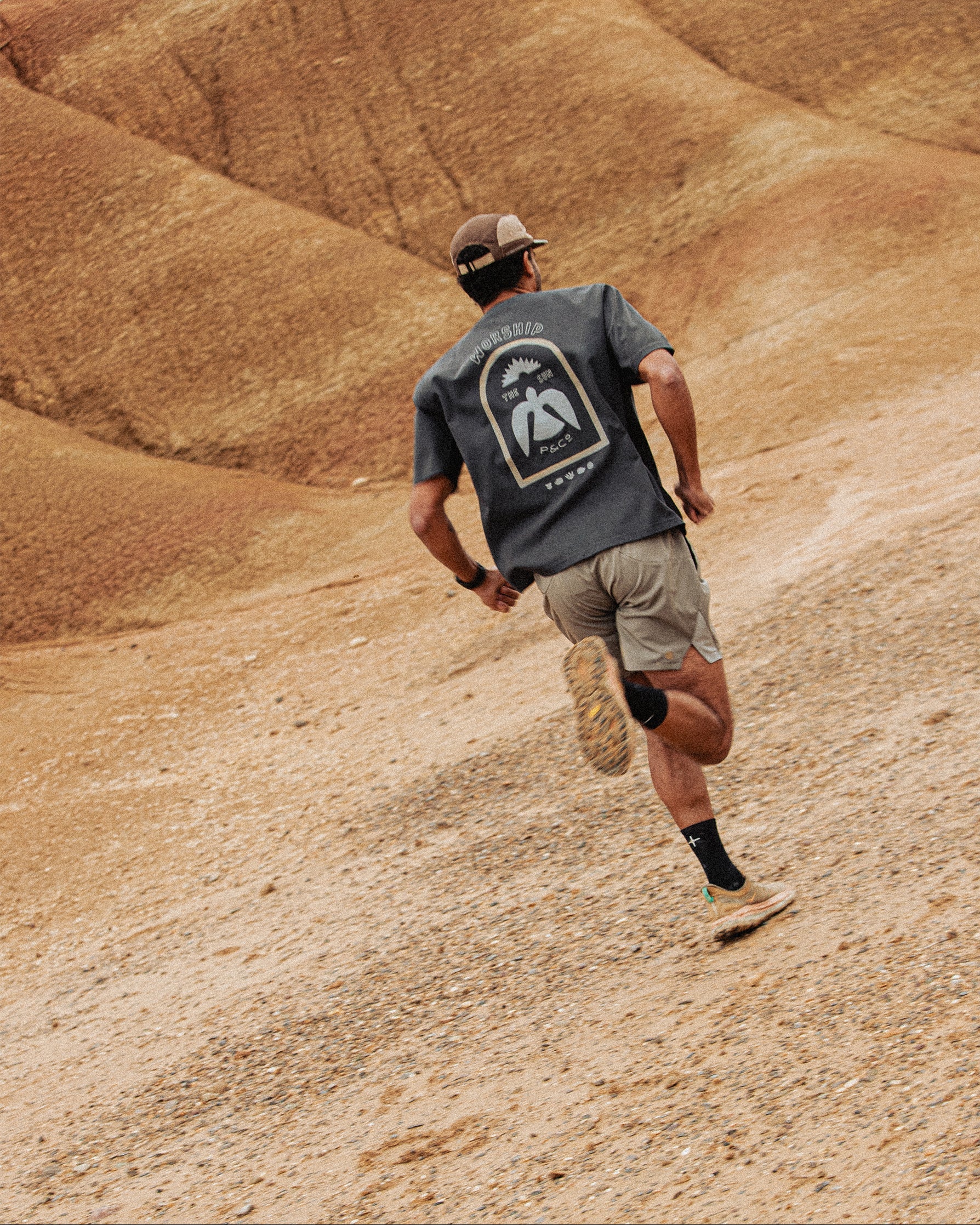 Worship The Sun Trail T-Shirt - Charcoal