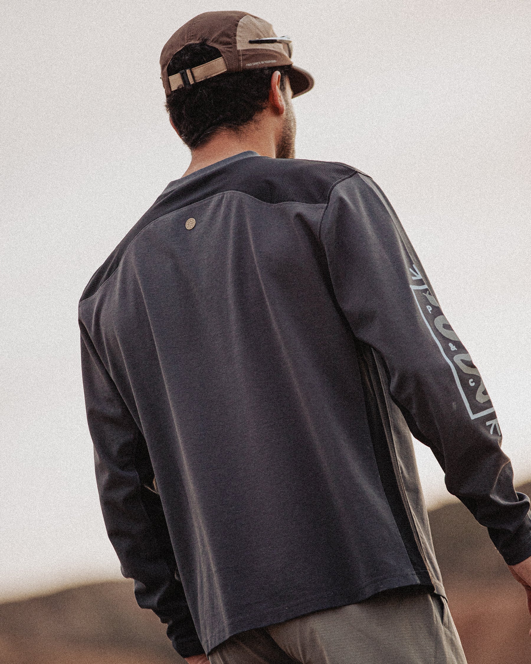 Find Space Trail Longsleeve - Charcoal