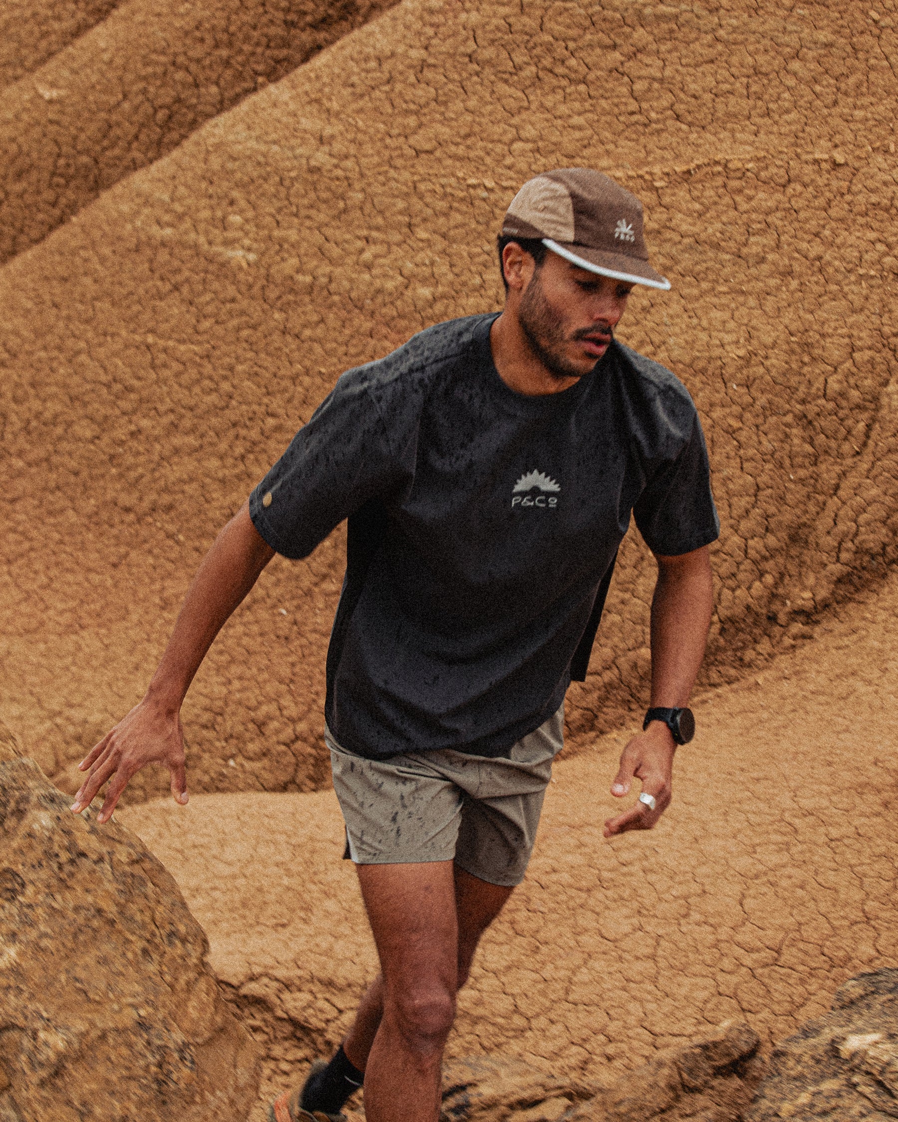 Worship The Sun Trail T-Shirt - Charcoal