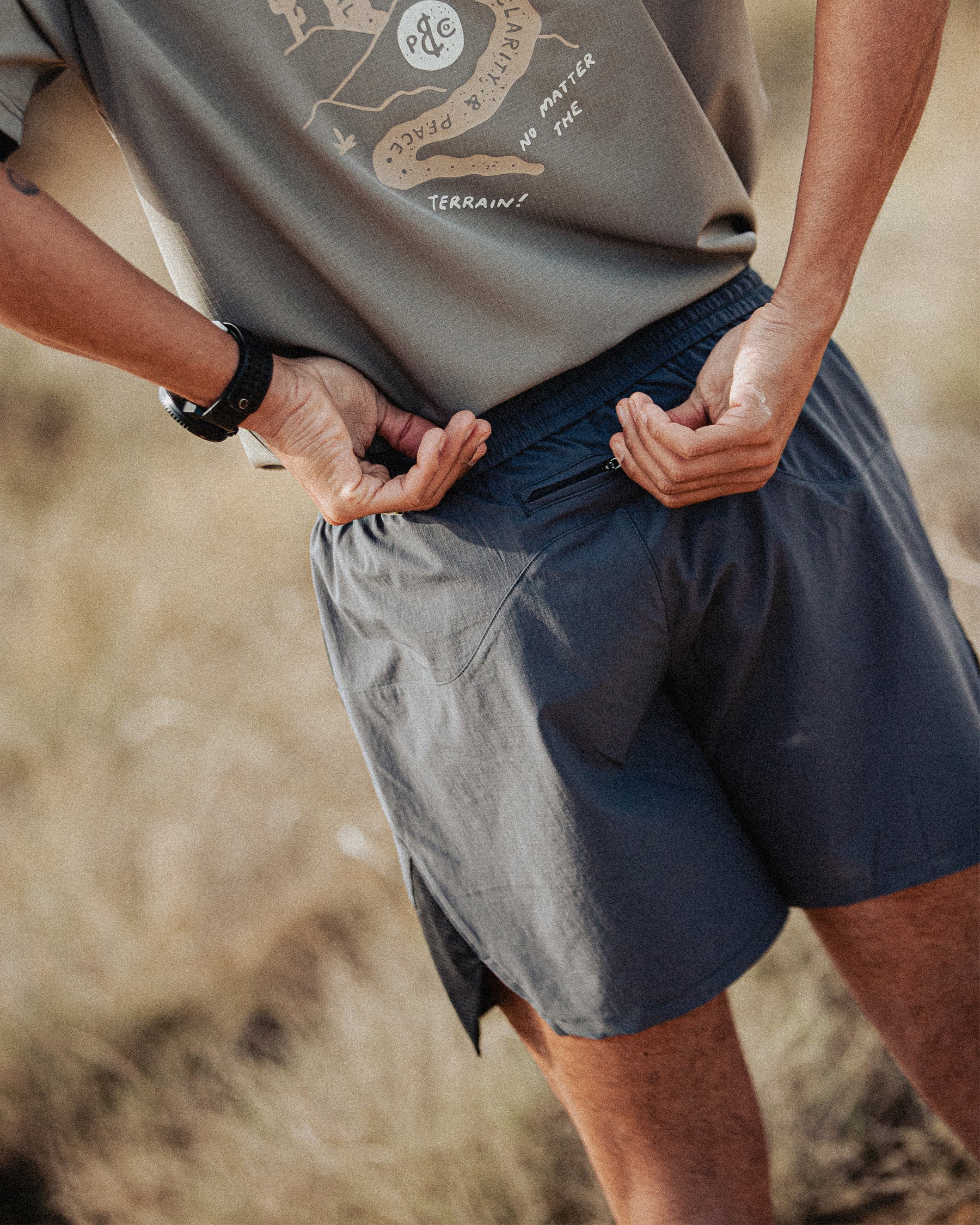 Sun Trail Shorts - Charcoal