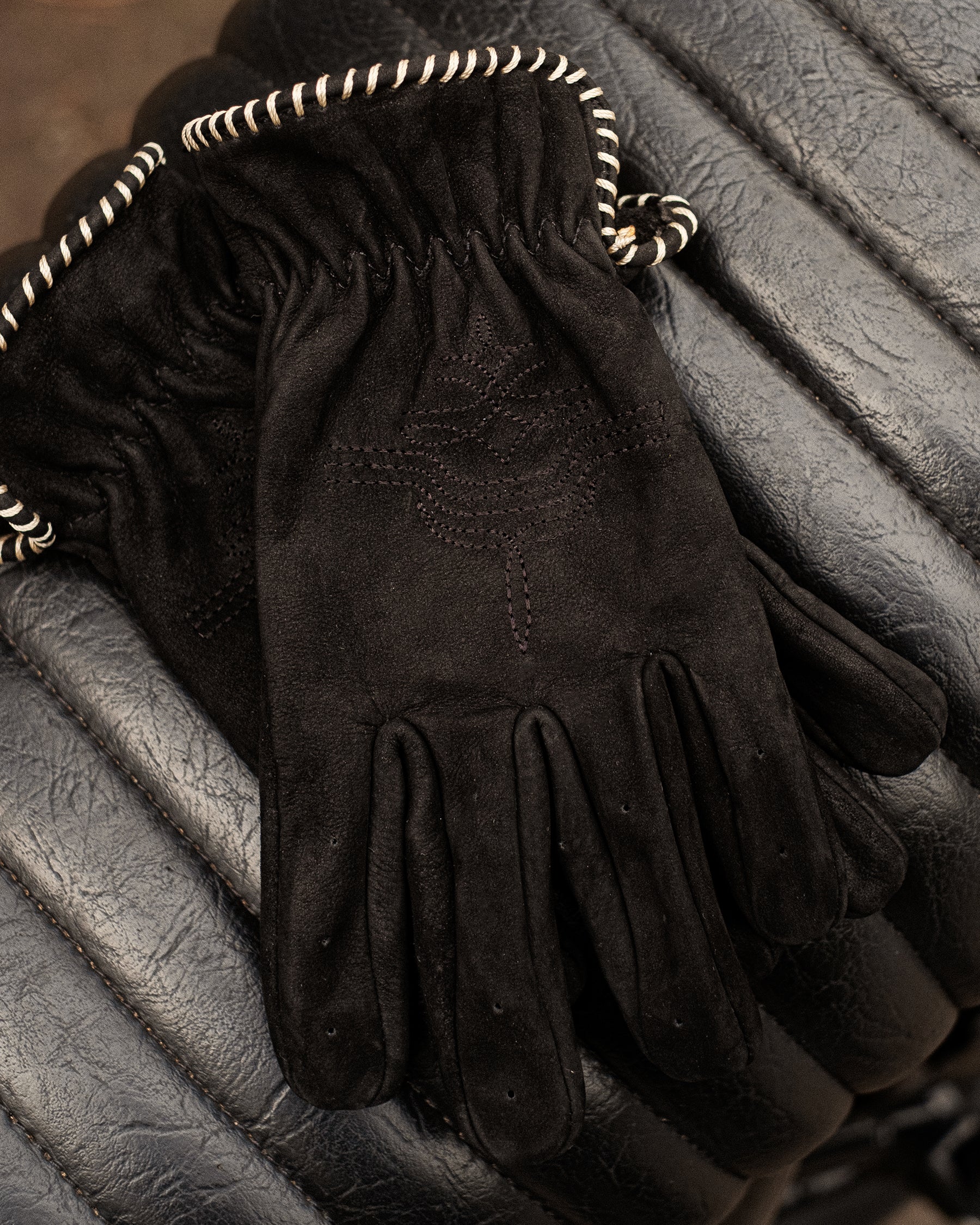 Austin Suede Riding Gloves - Black