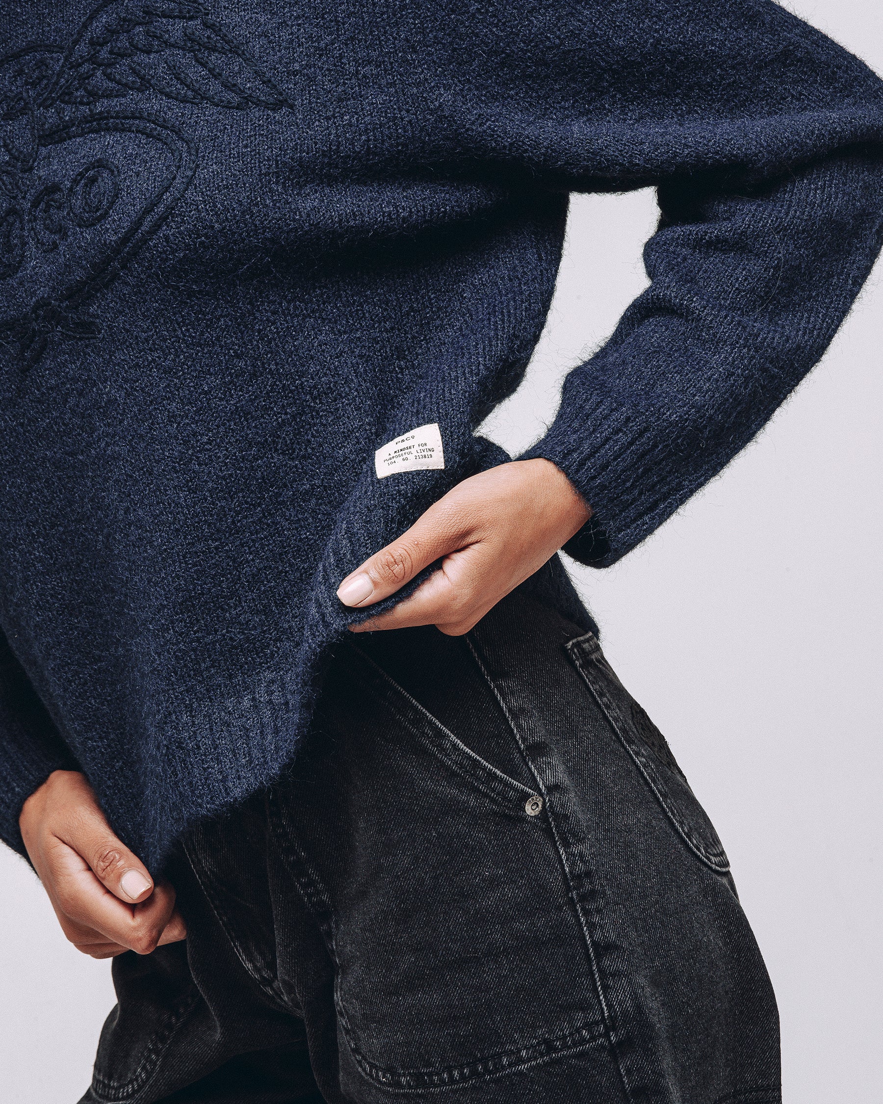 Eagle Lasso Knit - Navy