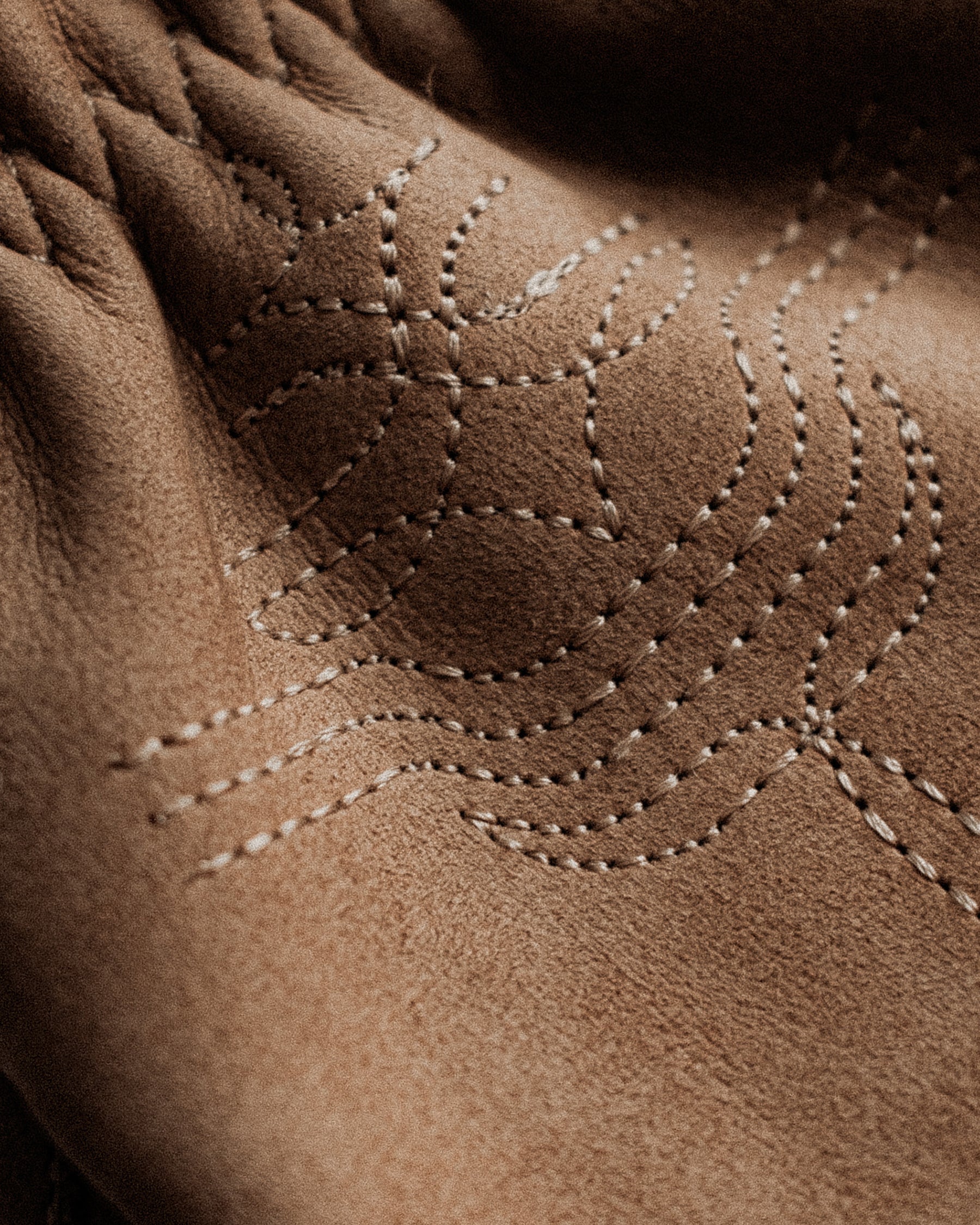 Colter Suede Riding Gloves - Tan