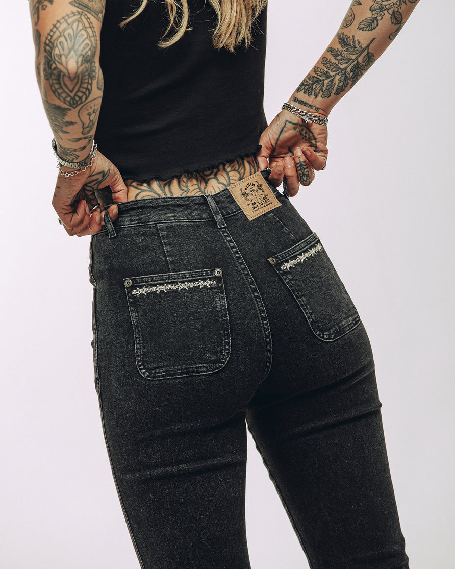 Jett Kickflare Jean - Washed Black