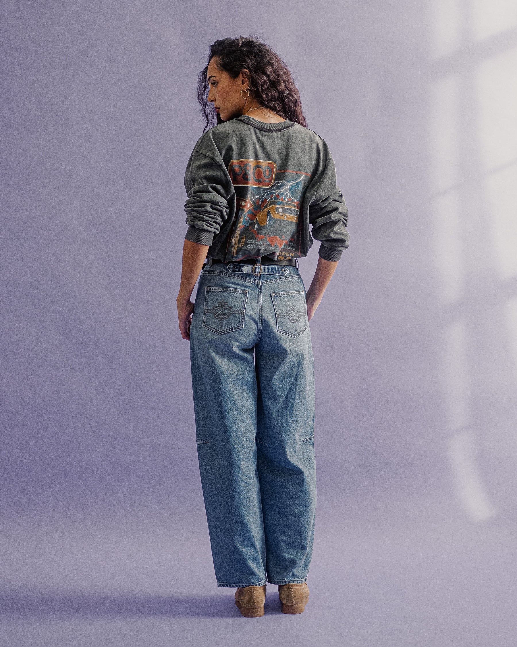 Getaway Boxy Longsleeve T-Shirt - Acid Wash