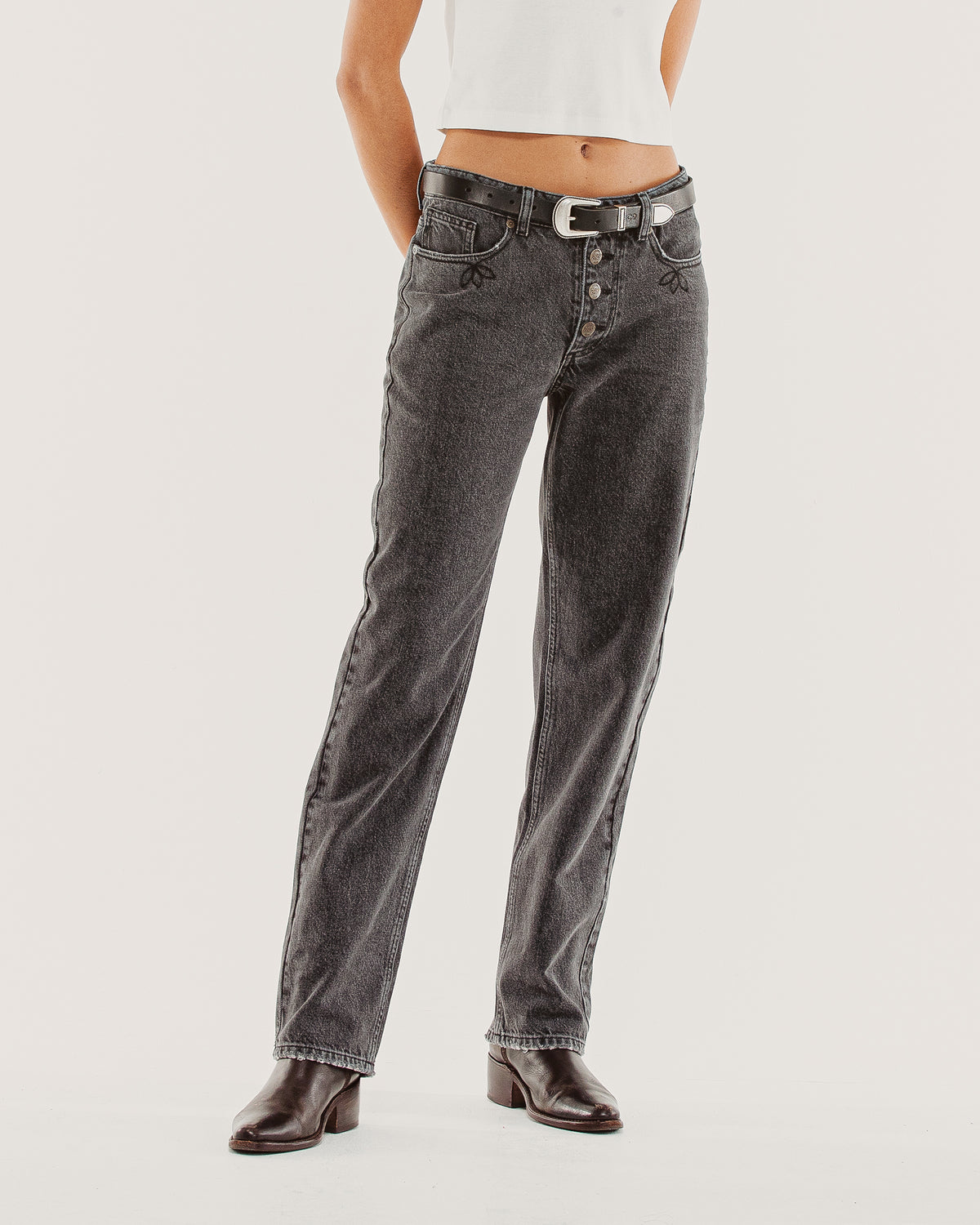 Cindy Slim Straight Leg Jean - Washed Black