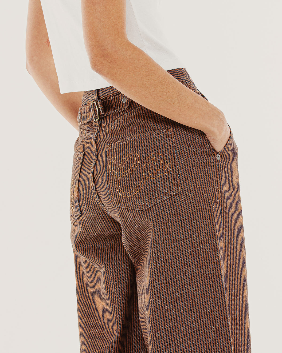 Grace Barrel Leg Jean - Brown Hickory Stripe