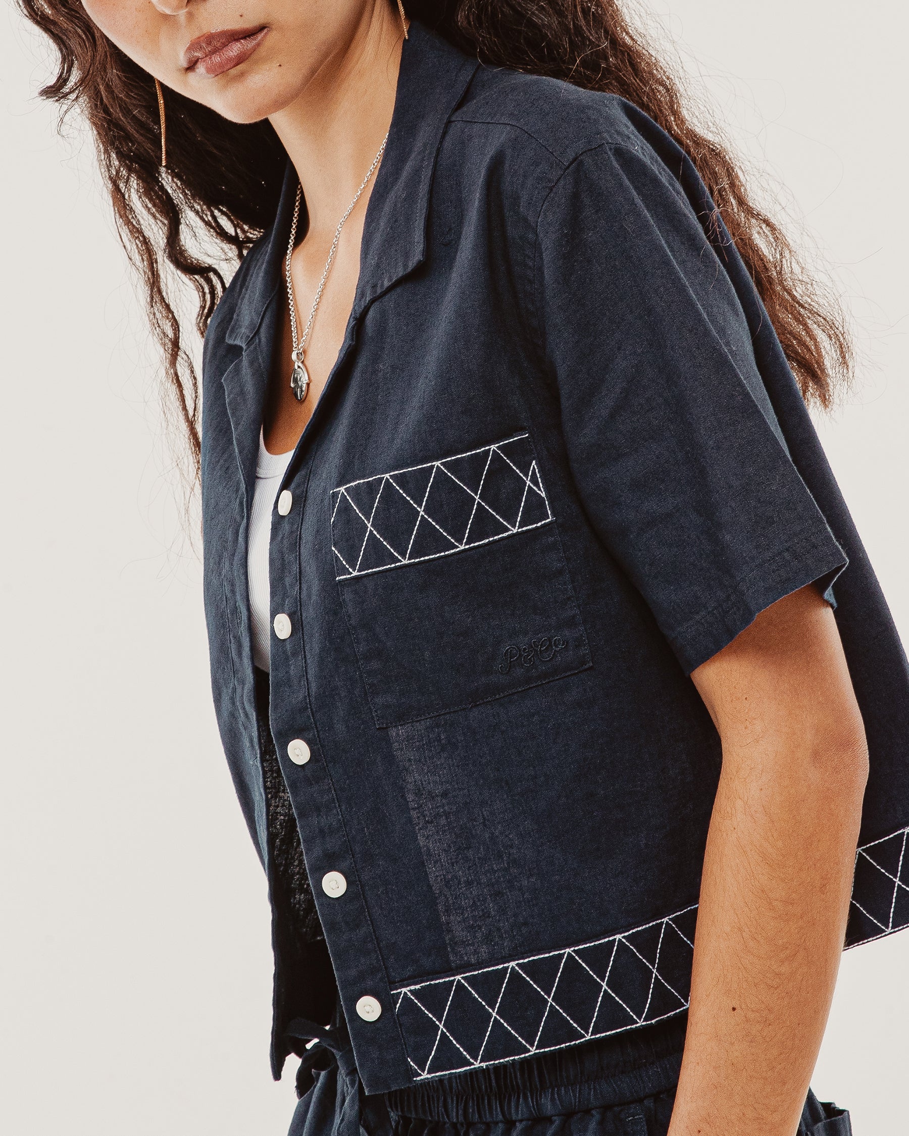 Lottie Cropped Linen Shirt - Navy