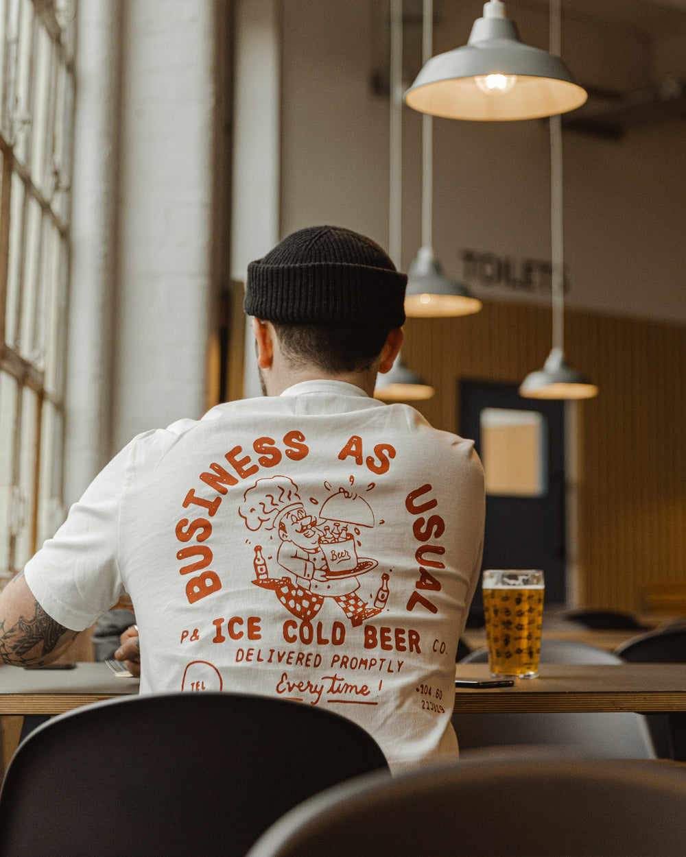 Business as Usual T-Shirt – gebrochenes Weiß